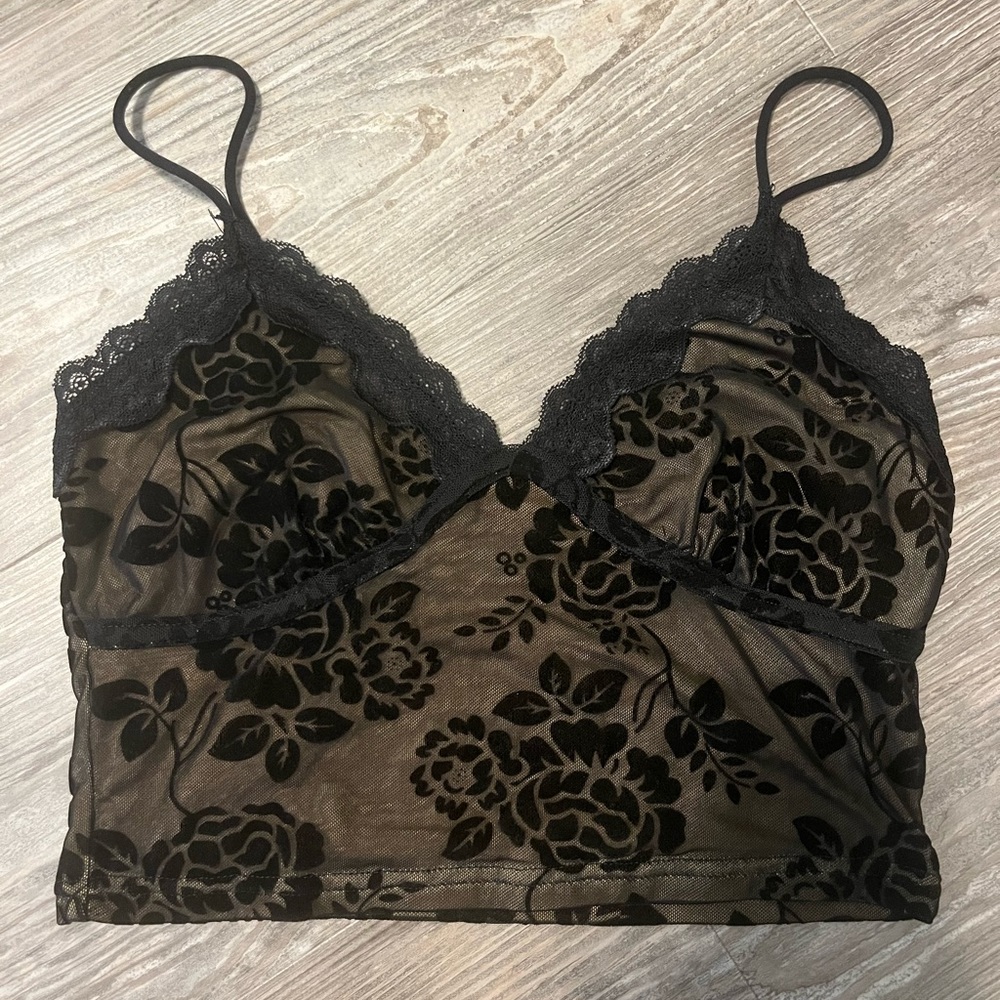 Lacey Cropped Black Cami Tank